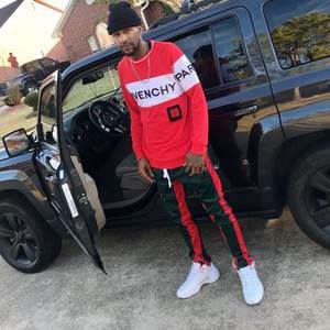 Meet your Posher, Tyliic